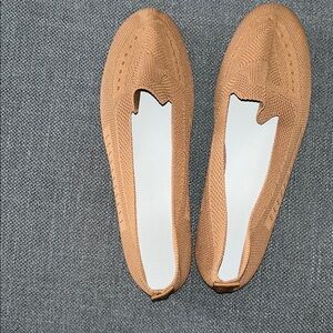 Women's Tan Loafers